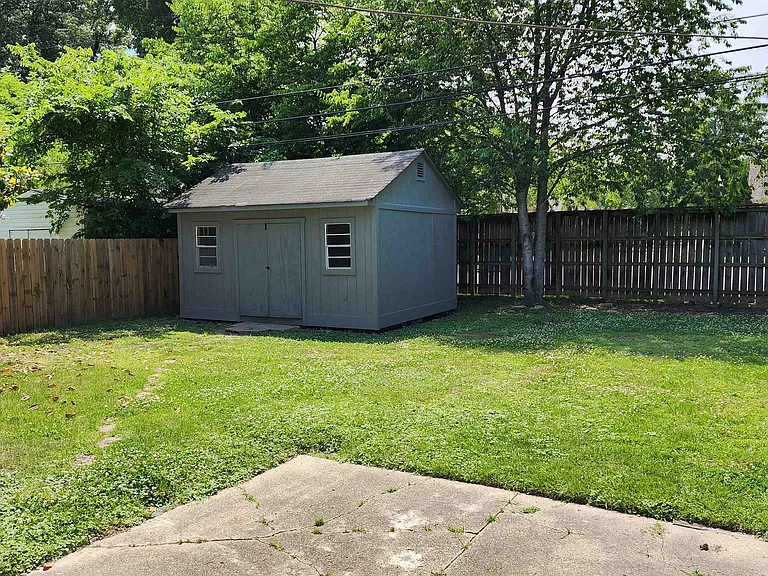 429 Mineral Rd — Photo 16