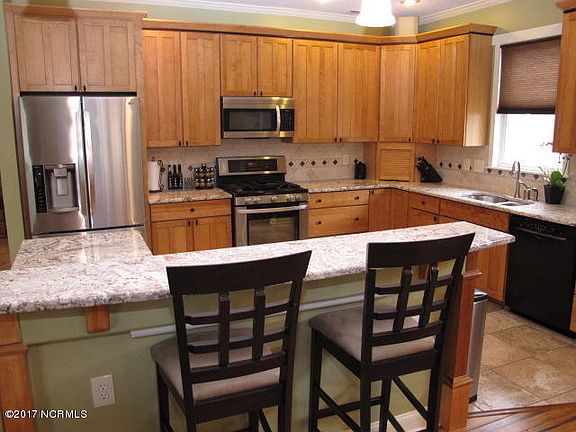 4th image of 130 River Oaks Dr
