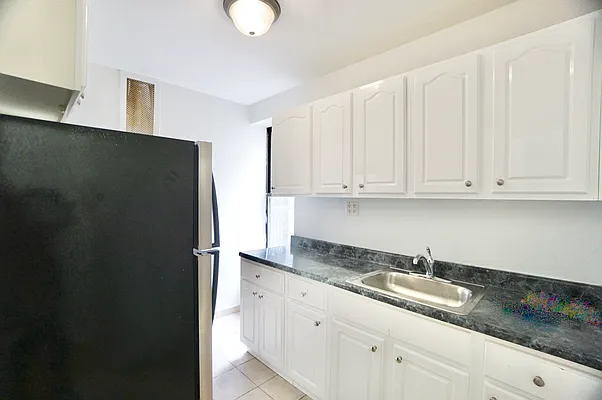 Rented by BRICK & GALO REALTY CORP | media 4