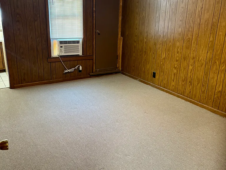 118 N Spring St #1 — Photo 9