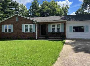 1304 S Miles Ave, Union City, TN 38261