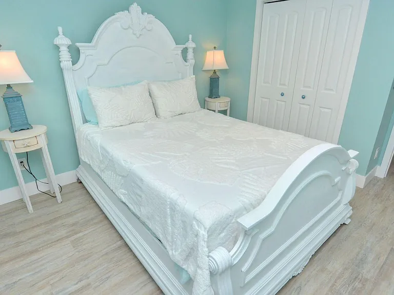 1315 NE Flora Pl — Photo 23