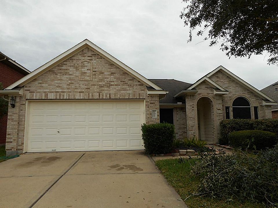 1st image of 8823 Petersburg Ln