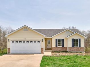 472 Ridge Rd, Troy, MO 63379