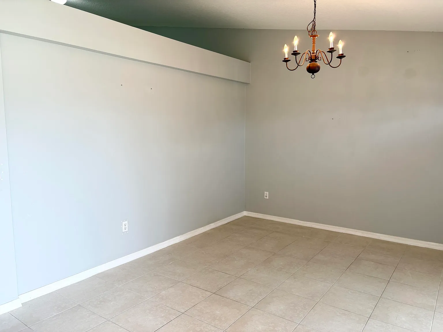 4 bed, 2.0 bath, 1790 sqft, $2,700 — Photo 3