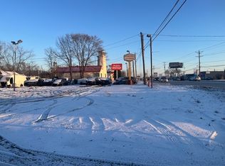 2227 N Rand Rd, Palatine, IL 60074