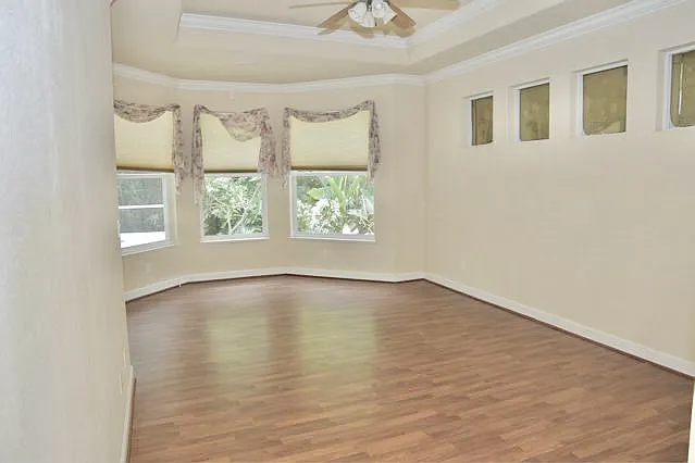 915 Starling Way — Photo 12