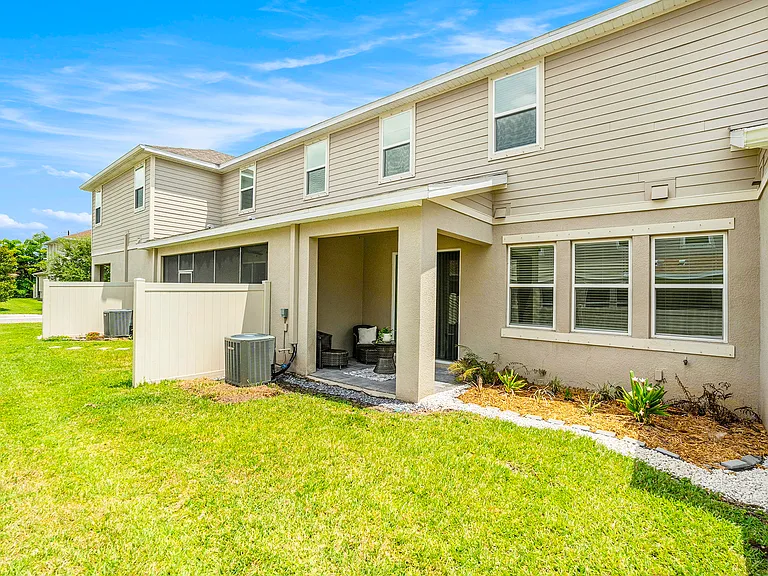 1105 Lady Gouldian Ct — Photo 31