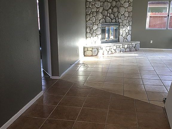 3rd image of 15620 Patricia St