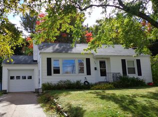715 W Magnetic St, Marquette, MI 49855