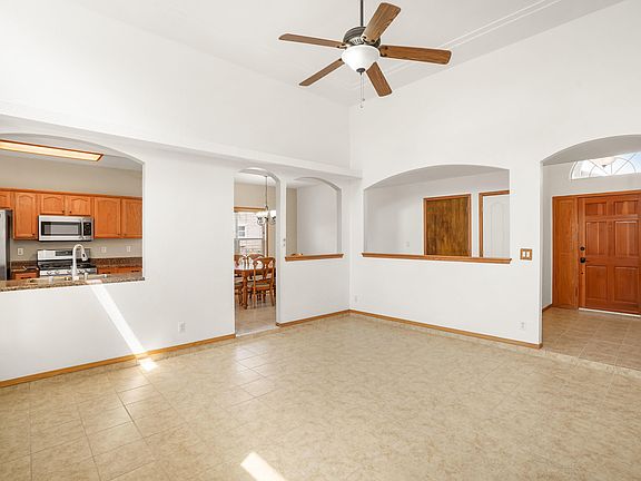 4th image of 12040 Crown Woods Ct
