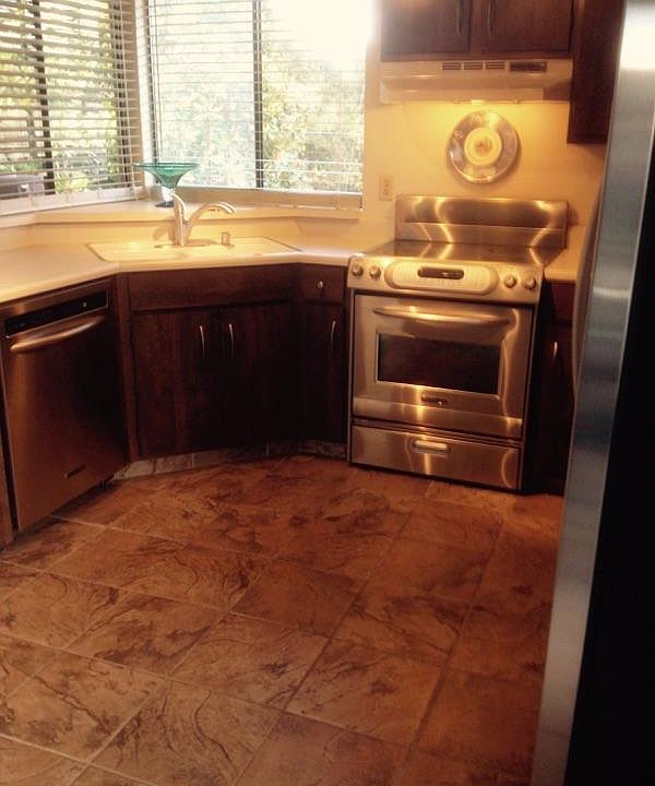 1st image of 96 Kenbrook Cir #96