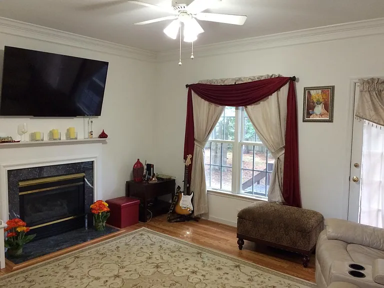 5000 Fremont Pl — Photo 3