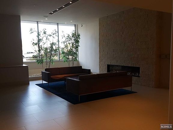 4th image of 201 Hudson Park Unit 201