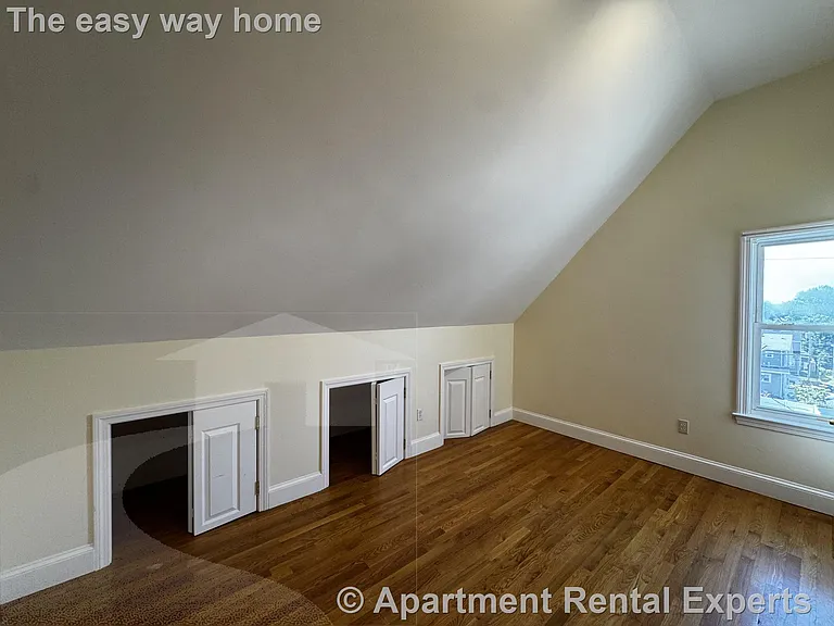 30 Hume Ave — Photo 4