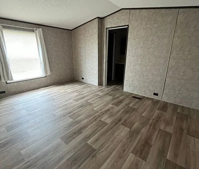 681 W Mills Dr — Photo 4
