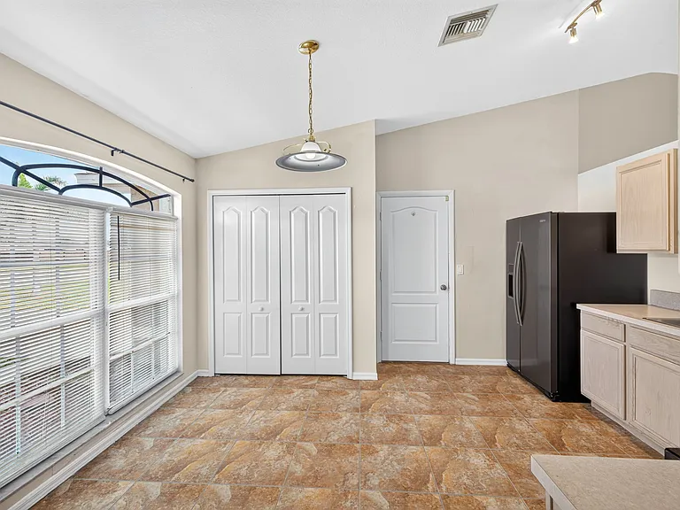 903 SE 5th Ave — Photo 19