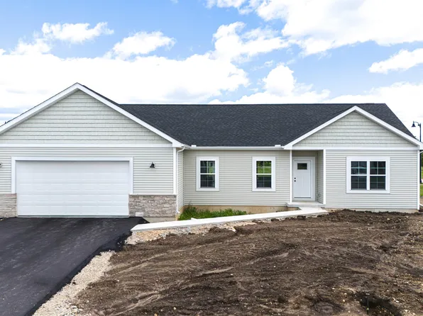 1738 E Kyle Cir, Beloit, WI 53511