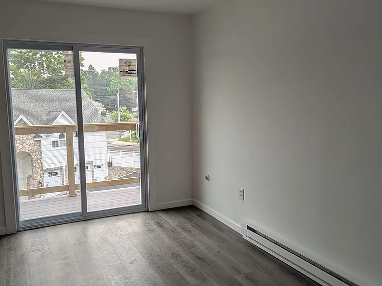 41 East High St — Photo 13