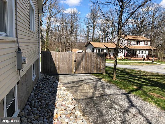 3rd image of 513 W Uwchlan Ave