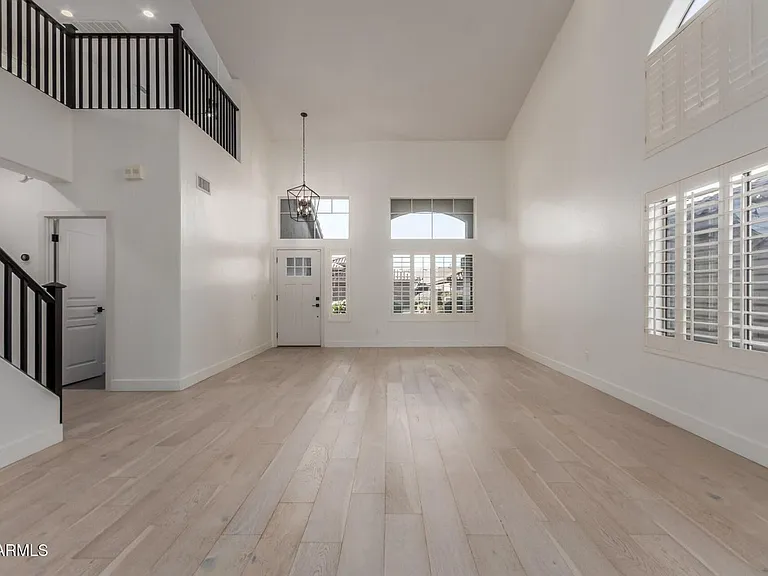 5127 E Charleston Ave — Photo 6