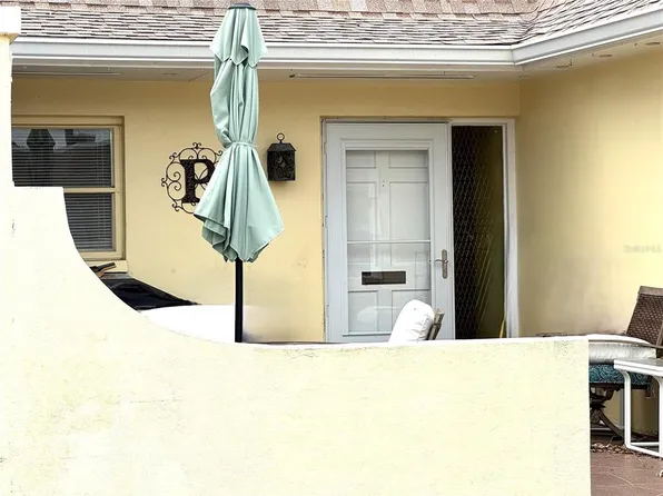 610 Indian Rocks Rd N APT 103, Belleair Bluffs, FL 33770