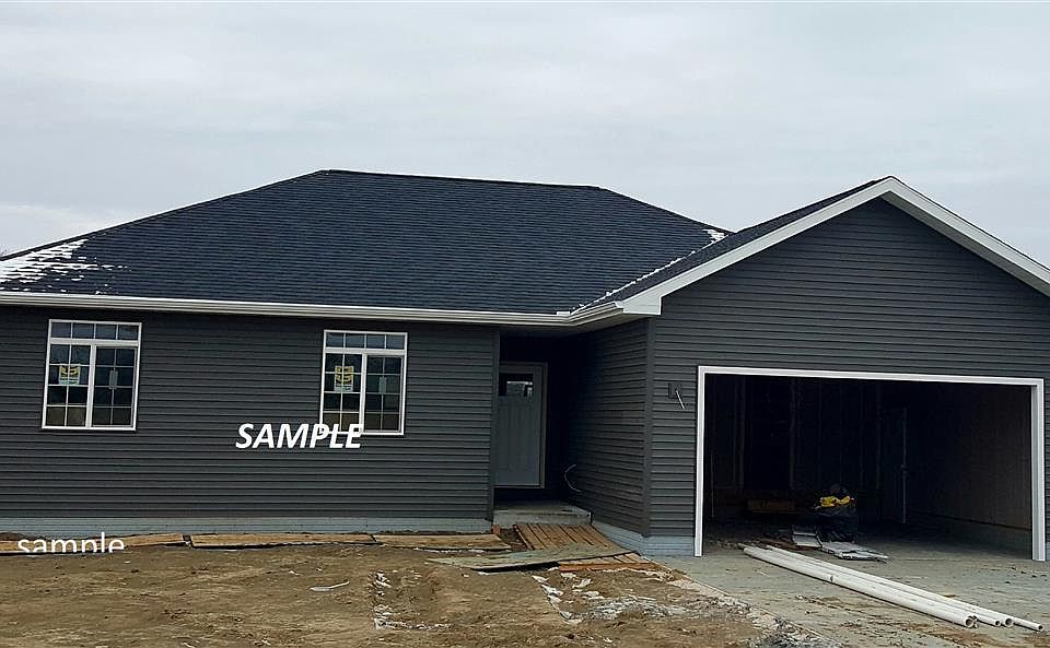 1st image of 609 N 9th