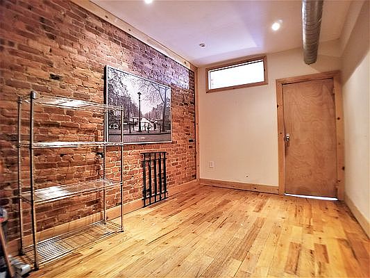 3rd image of 645 Willoughby Ave APT 3L