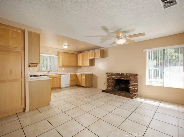 1589 Camelot Dr, Corona, CA 92882