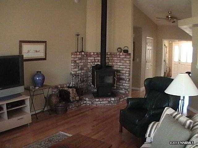 1st image of 648 Joette Dr