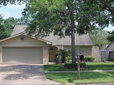 1130 Pinecroft Dr, Sugar Land, TX, 77498