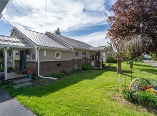 1 Sonnyside Dr N, Dansville, NY 14437