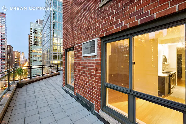 Rented by Compass | media 1