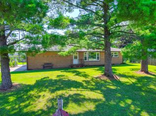 176 River Forest Rd, Evansdale, IA 50707