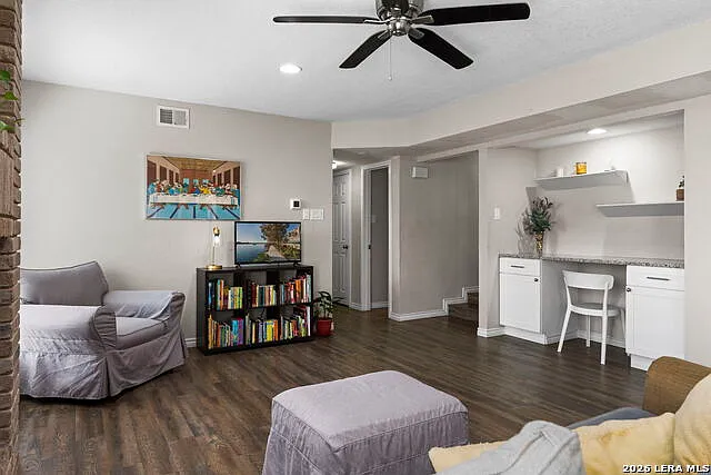 9318 Jorwoods Dr — Photo 20