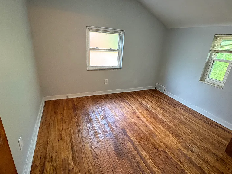 420 Brookline Blvd — Photo 6