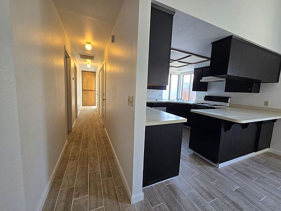 5th image of 2285 N 10th Ave