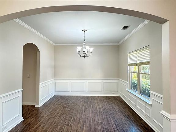 5th image of 4408 Black Hills Dr NW