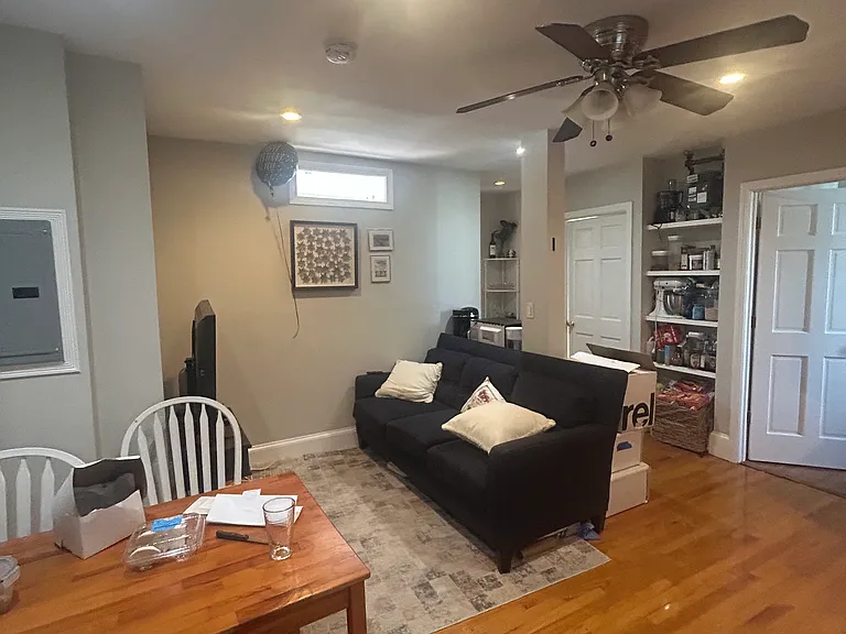 220 Hanover St #23 — Photo 5