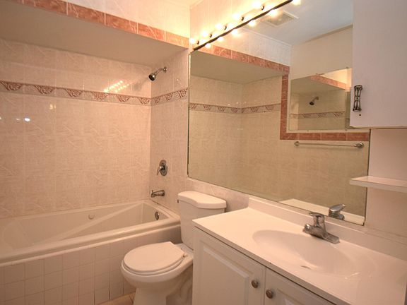 5th image of 6066 Forest Hill Boulevard #103