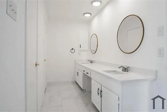 1629 Glencairn Ln — Photo 15