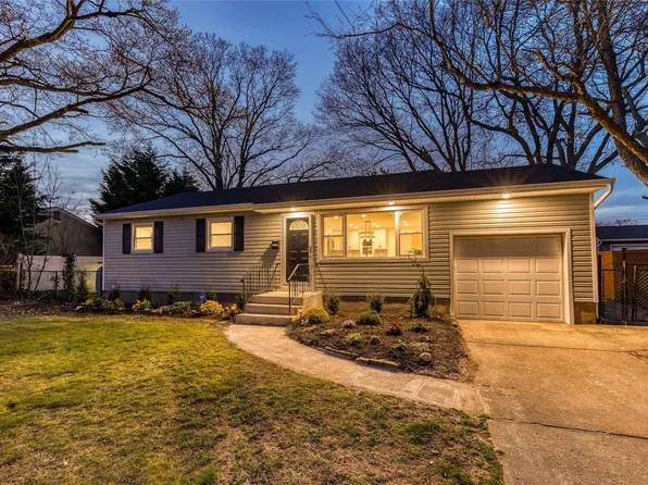 1338 9th Street, West Babylon, NY 11704