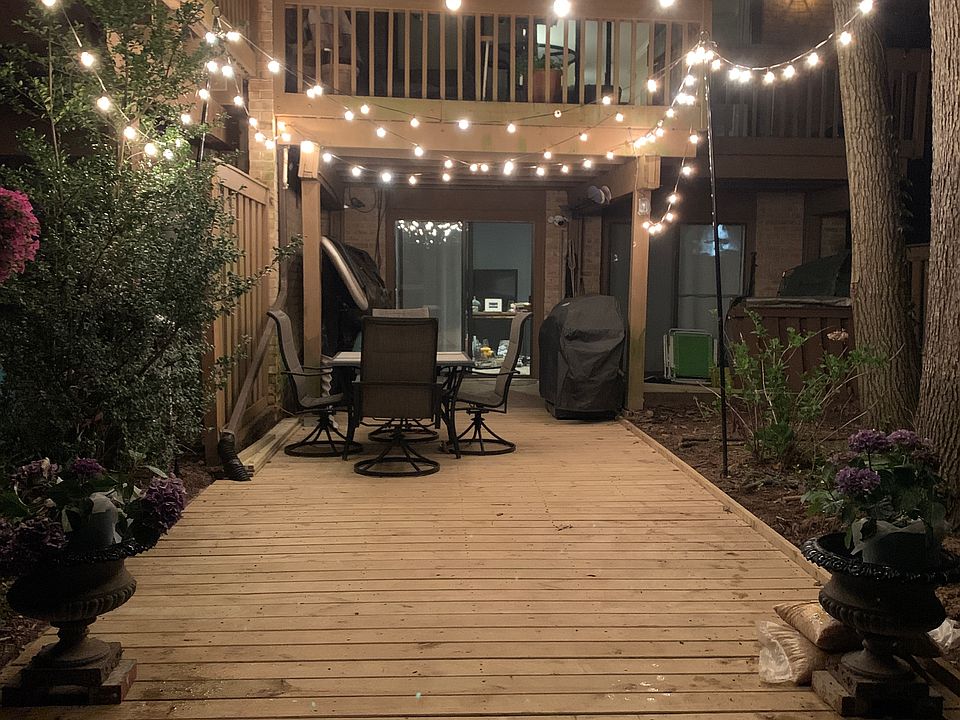 Private Entrance & Deck