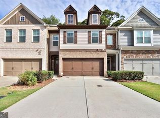 768 Arbor Crowne Dr, Lawrenceville, GA 30045