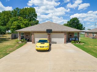 4112 Maple Dr, Sand Springs, OK 74063