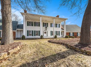 8324 Wallinwood Springs Dr #15, Jenison, MI 49428