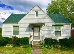 305 Meadowbrook Ave SE, Warren, OH