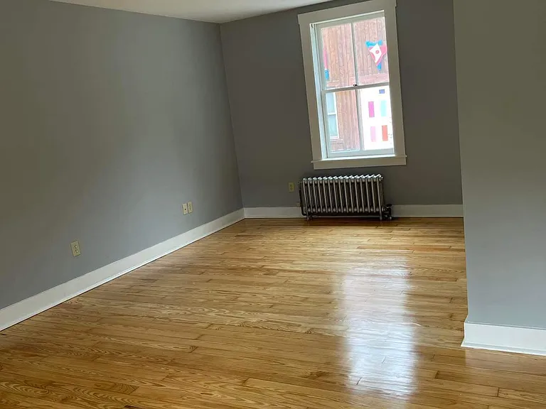 184 Elm St #4 — Photo 3