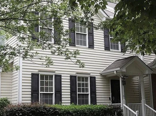 6034 Four Townes Ln, Raleigh, NC 27616
