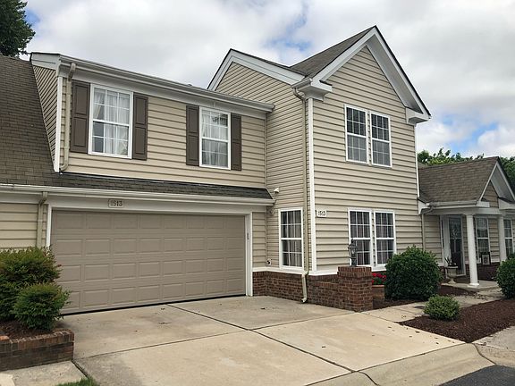 3rd image of 1513 Pebblebrook Way